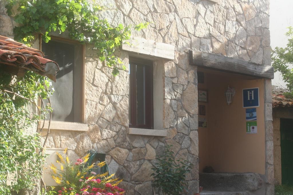 Hostal Rural Las Cuatro Calles San Martín del Pimpollar Exterior foto